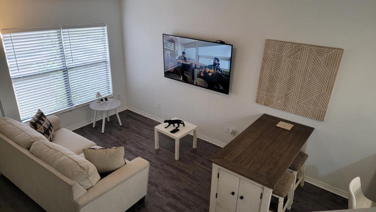 Discover Luxury Condo Steps Away From Celebration Pointe And I-75! Gainesville Exterior foto
